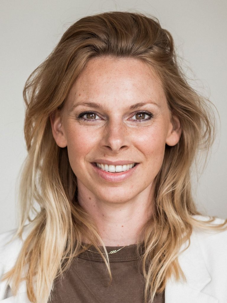 Amber Passtoors